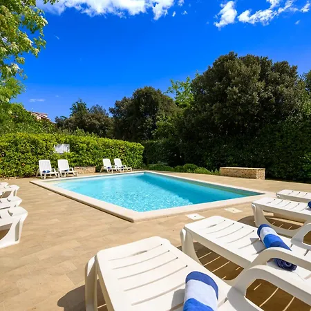 Tatil parkı Mobile Homes Peskera